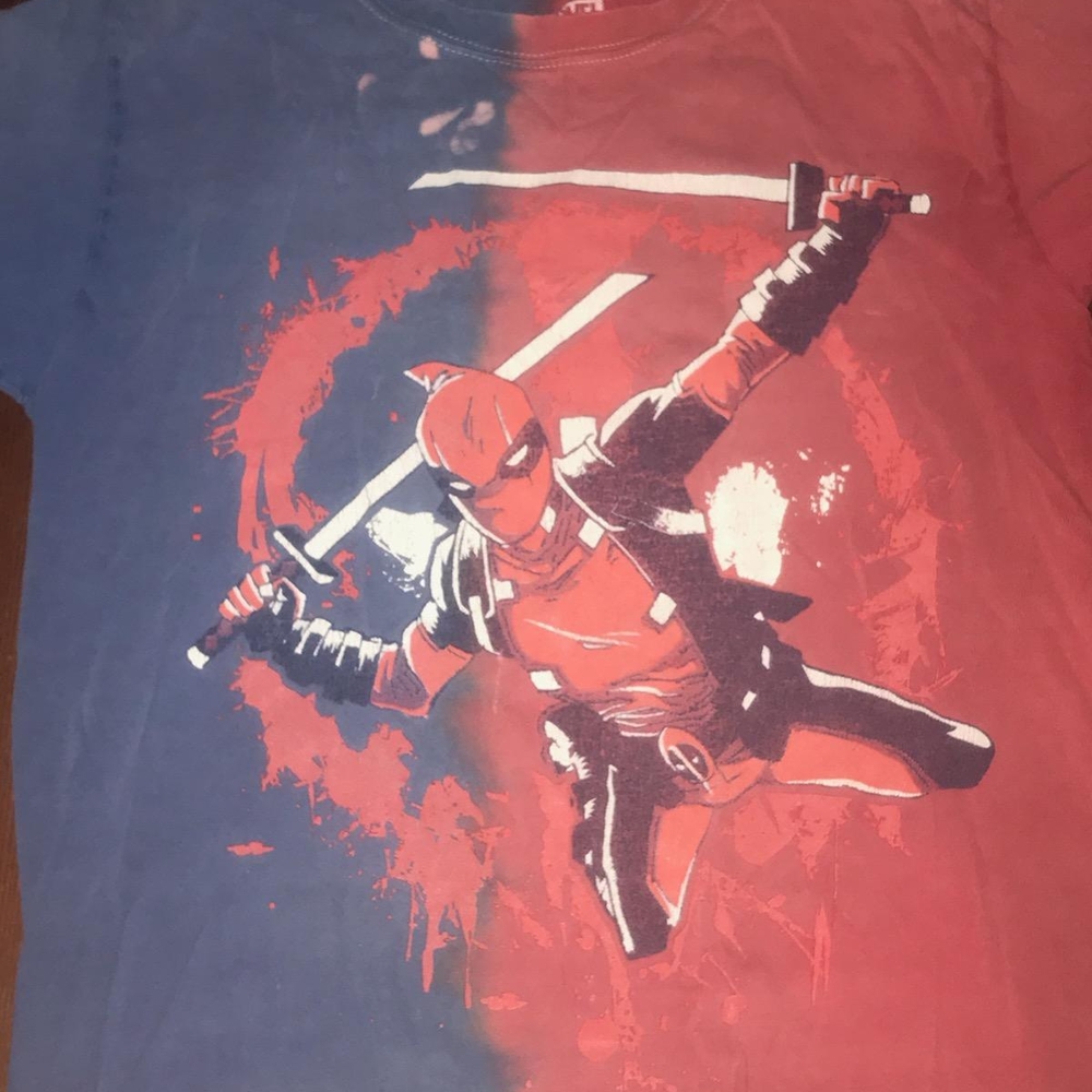 Red and Blue Graphic T-Shirt